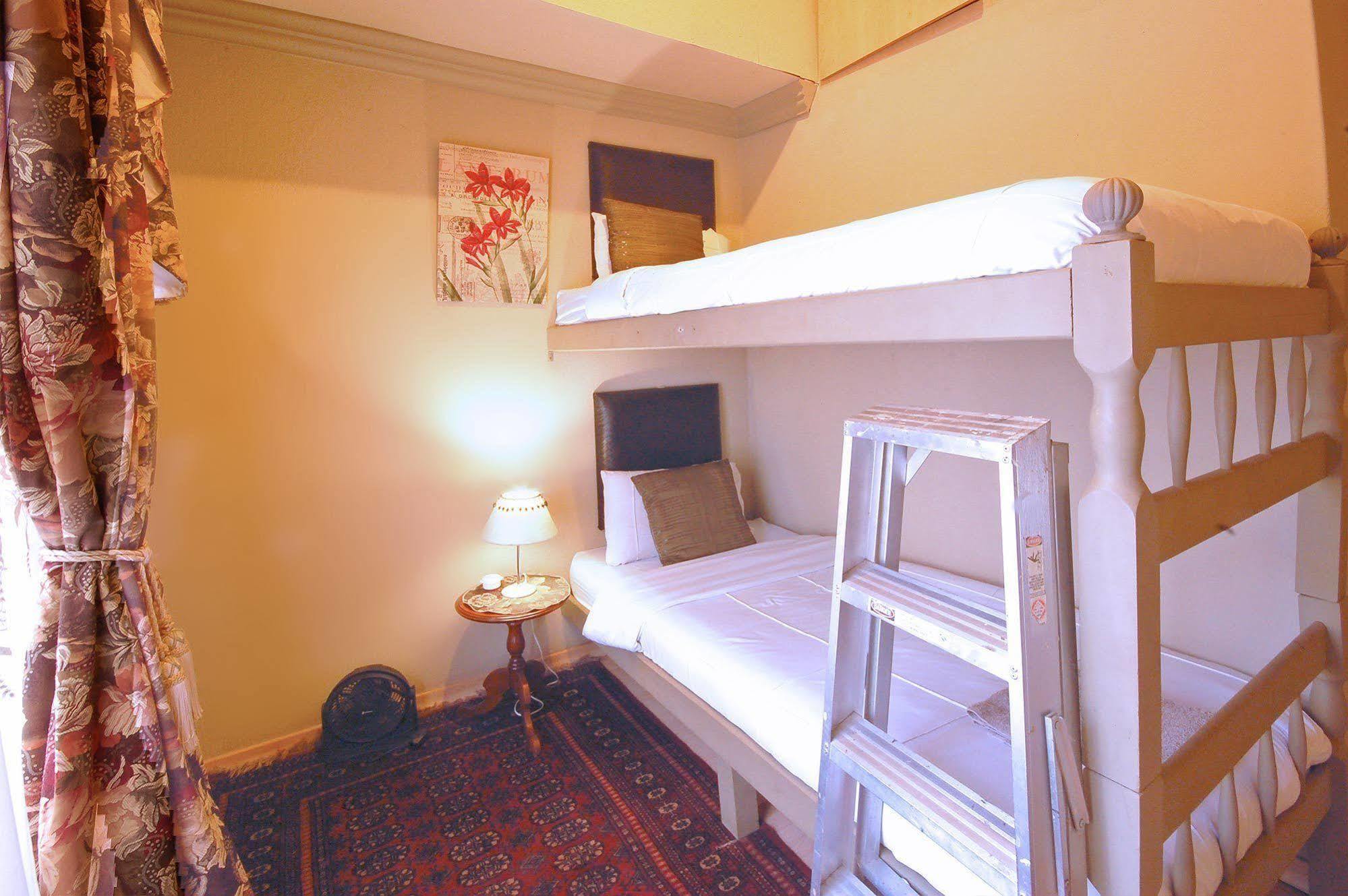 Twin Waters Guest House Randburg Dış mekan fotoğraf